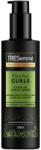 TRESemmé Flawless Waves kiöblítés nélküli hajpakolás a rugalmas hullámokért (200 ml)