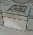  Elegáns, tükrös ékszerdoboz órákhoz, ajándéknak is kiváló (HSE24)