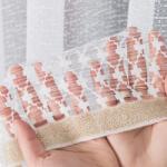  Jacquard függöny fehér mintával, arany csíkokkal 175cm (Firanka żakardowa biała ze złotymi pasami)