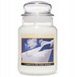 Cheerful Candle Nagy illatgyertya üvegben, fehér, friss mosás, liliom illattal Cheerful Candle 680g (674623301341)