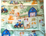  Lapos Ovis Kispárna - 38 x 48 cm / halványzöld alapon farm állatok - kék traktor mintás
