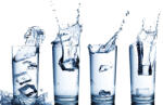 Dimex Vlies Fotótapéta - Water splash in glasses - 375x250 cm (MS-5-3240)