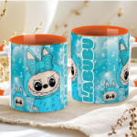 Deconline Crafts Egyedi neves "Labubu BLUE" bögre személyre szabható narancssárga (DO69363-BLUE-ORANGE-MUG)