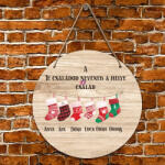 Deconline Crafts Egyedi neves karácsonyi fa tábla "Harisnyás család" ajtódísz többféle méretben (DO129202-WOOD30)