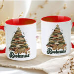Deconline Crafts Karácsonyi bögre "Merry Bookmas" 330 ml kerámia piros Full HD (DO129201-RED-MUG)