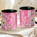 Deconline Crafts Egyedi neves Rózsaszín Labubu bögre személyre szabható fekete (DO69363-BLACK-MUG)