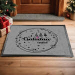 Deconline Crafts Egyedi neves karácsonyi Lábtörlő 60X40 cm "Személyre szabható névvel"szürke, fekete (DO129220-doormat-GR)