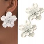 Kokonet Fehér, matt virágos fülbevaló 5, 5 cm-es, elegáns, esküvőre, alkalmi viseletre, mindennapra (Kolczyki sztyfty białe kwiaty duże)