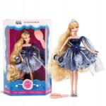  Emily Grace: Szőke hajú baba