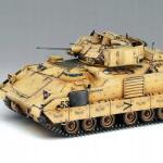 Academy Model Kit tartály 13205 M2A2 Bradley Oif (1: 35) (ACA 13205)