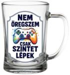 Neves Ajándék Gamer Söröskorsó 500 ml - Nem Öregszem Csak Szintet Lépek (SS386)