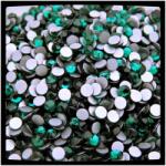 Zodiac - strasszkő ss8 Emerald