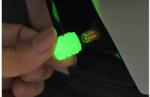 Spyral fluoreszkáló műanyag szelepsapka, autó szelepes, zöld