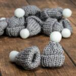 Mini kötött sapka szürke 12db/cs