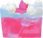 BOMB Cosmetics Sapun cu jucarie Duck Duck Wash Bomb Cosmetics, 100 g (PDUCDUC08)