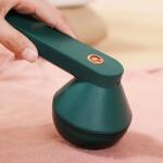 Razo Aparat electric pentru îndepărtarea scamelor Razo Sensitive Care 3, încărcare USB , Verde/Alb +periuța de curățare (RZ-027)