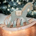  Dekoratív figura: hintaló, 20, 5 cm, filc és fa (2400377)