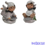  Fehér szárnyas figura felhőn