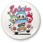 printfashion labubu-at-car-seeklogo - Kitűző, hűtőmágnes - Fehér (17775821)