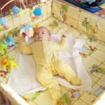  Járókabetét 120 x 120 cm szines-robot010 (jb02)