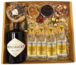 Karácsonyi Delux Hendricks Gin Tonik Szett Ginfűszerrel és Hendricks karácsonyfa gömbbel
