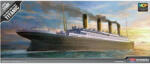 Academy Hajómodell-készlet 14215 - A White Star TITANIC MCP (1: 400)