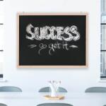 vidaXL falra függeszthető cédrusfa iskolatábla 60 x 80 cm (246429)