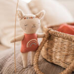 ava&yves - Plüss csörgő - szivárvány bari