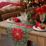 Takoy Hímzett karácsonyi asztali futó 35x180 cm zöld karácsonyi rózsákkal