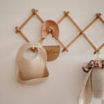 mushie Hajlékony szilikon előke - homok