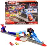 Cars Cars, Piston Cup Stunting Speedway, set de joaca cu masina