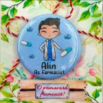 Gravolo Martisor personalizat insigna pentru asistent farmacist (C1436)