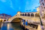  Matrica tapéta City95 Rialto Bridge Venice, 250 x 200 cm