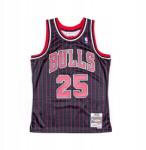 Mitchell & Ness Mn Jersey Bulls póló 1995-96 Kerr L (SMJYAC18081-CBUBLCK95SKR)