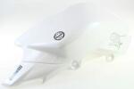 Benelli 50015L29005Z bal oldali fehér üzemanyagtartály-borítás Benelli Vázak, idomok, kiegészítők Idomok, burkolat elemek
