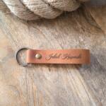 Luniko Férfi gravírozott kulcstartó névvel apának