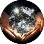 PICTURE Előttem egy edible papir gyémánt a kézben 19, 5 cm magyarítása: - Jedlý papír -> ehető papír - diamant -> gyémánt - v ruce -> a kezében - 19, 5cm remains 19, 5 cm with space before unit? In Hungarian 