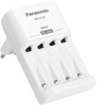 Panasonic ENELOOP akkutöltő 240V. 4xAA/AAA elem kompatibilis fehér (BQ-CC51E_N)