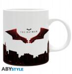 ABYstyle DC Comics Bögre 320 ml A Batman Fehér Haverja (ABYMUGA088)