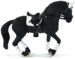 Schleich Турнирен жребец фризийски кон (42457)