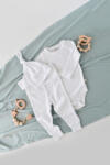BabyCosy Set 3 piese: body cu maneca lunga, pantaloni lungi si caciulita din bumbac organic si modal - Alb, BabyCosy (Marime: 9-12 luni) (BC-CSYM22511-9)