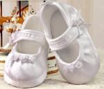  Keresztelőcipő kislányoknak, szatén, fehér, 13 cm-es méret