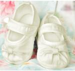  Szatén balerinacipő keresztelőre ekrü 13cm-es méret