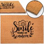 TabPrint Lábtörlő Ajtó Elé 40x60 Smile You're On Camera (mosolyogj, Felvétel Készül) (Mata Wycieraczka ECO KOKOSOWA Duża)