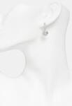 Guess Обици женски от неръждаема стомана SPARKS (JUBE06.284JW)
