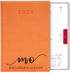  Könyvnaptár Narancssárga A5 2026 Ajándék Név Monogram (Kalendarz a5 2026 TERMINARZ PLANER ORGANIZER)