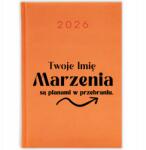  Naptár 2026 Narancssárga A5 Ajándék Barátnőnek Jelmez (KALENDARZ POMARAŃCZOWY PLANY W PRZEBRANIU)