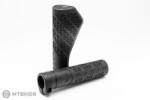 Marin Manșoane Marin Bear Paw Wing, 176 g, negre ()