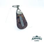 Amnisu Sötétbarna márványmintás csepp alakú swarovski köves bőr kulcstartó H9002