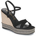 Tamaris Éktalpú szandálok 28363-001 Fekete 40